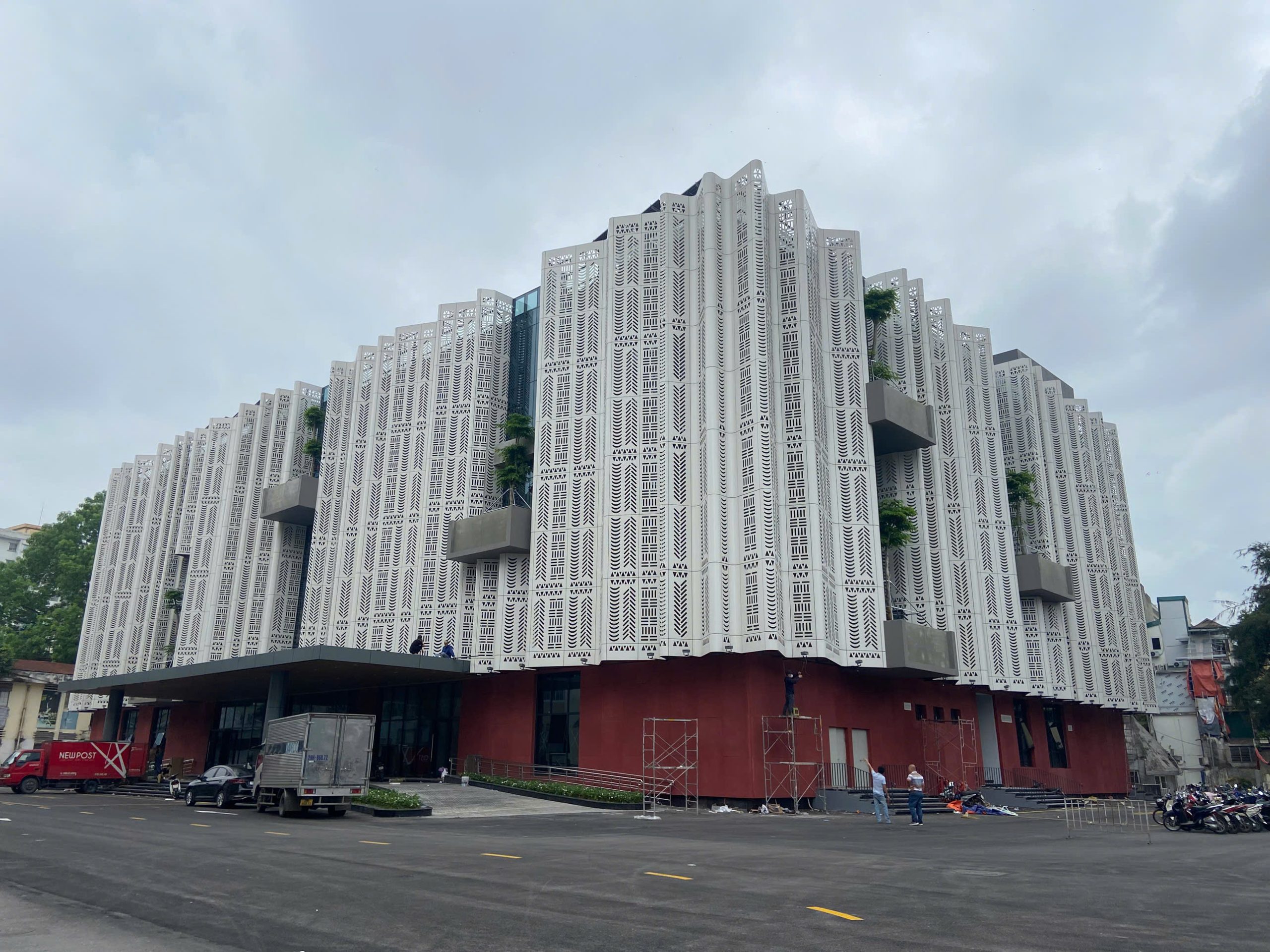 Hệ thống Tăng Áp, Hút khói cho Cung thể thao quần ngựa