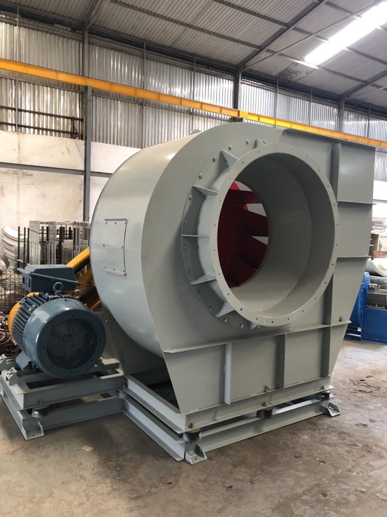 Hệ Thống Quạt Công Nghiệp: Công Nghệ Mới Trong Quản Lý Không Khí và Lưu Thông Gió