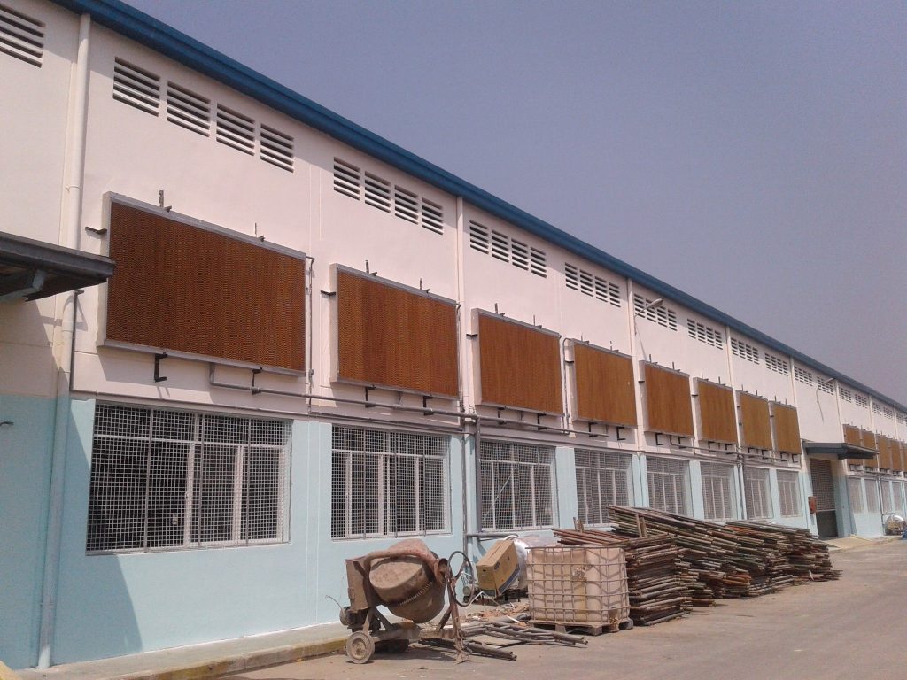 Tấm Làm Mát Cooling Pad – Giải Pháp Làm Mát Nhà Xưởng Hiệu Quả