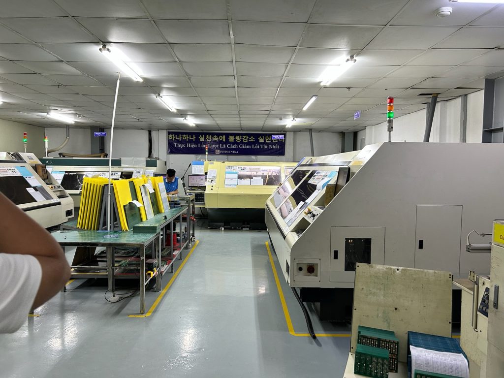 Hệ Thống Hút Bụi linh kiện Điện Tử Công Nghiệp