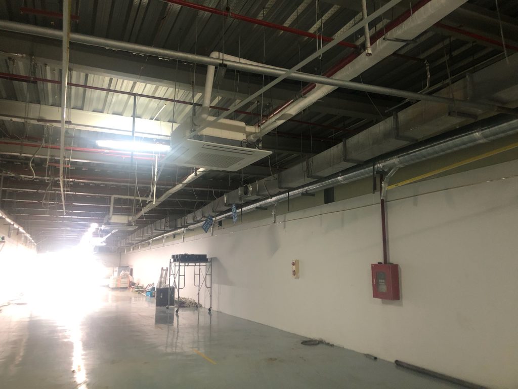 Ứng dụng của hệ thống hút bụi linh kiện điện tử công nghiệp trong các ngành