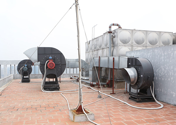 quạt tăng áp giếng thang máy